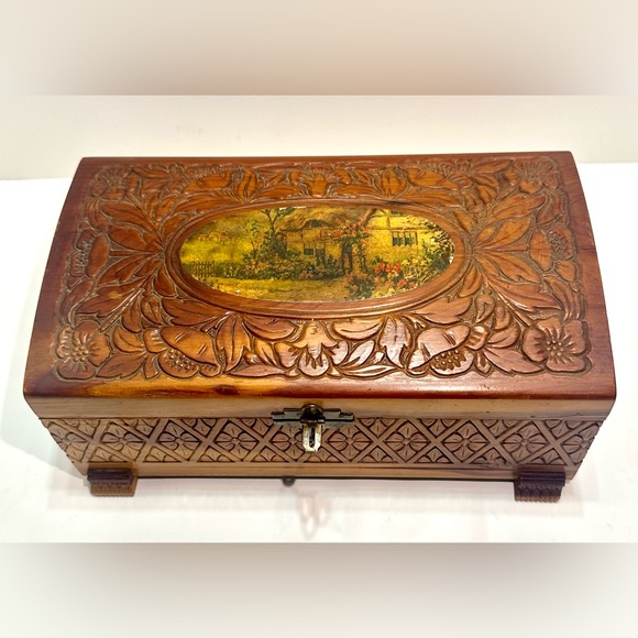 Wooden Cedar Keepsake Box - Picture 10 of 10